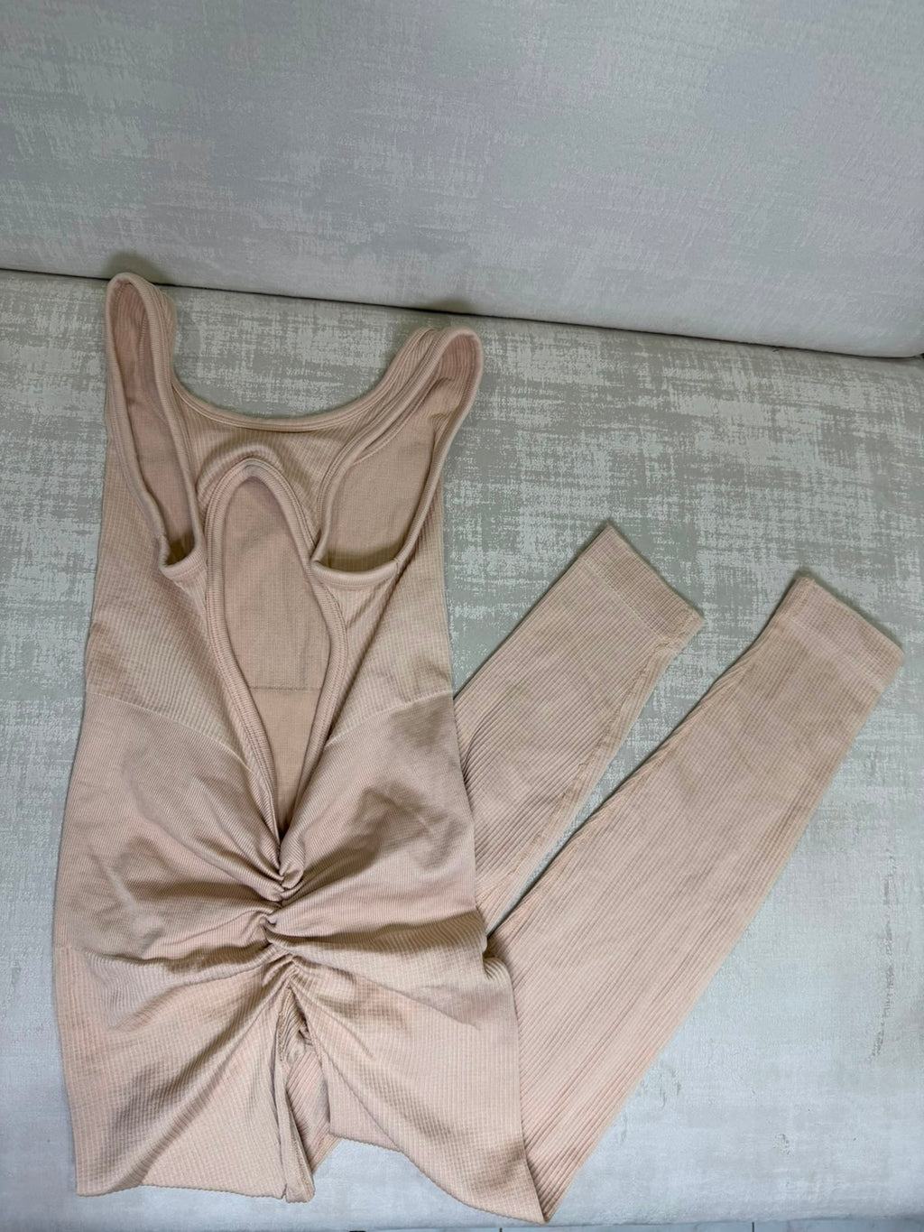 ENTERIZO DEPORTIVO LARGO CON REALCE PUSH UP – TALLA ÚNICA ✨