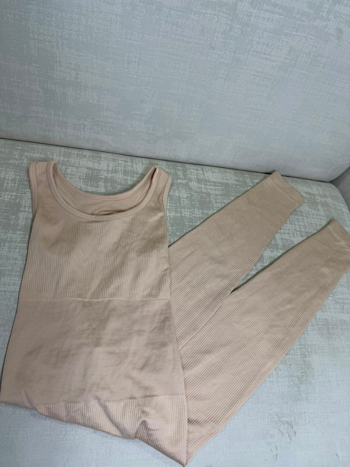 ENTERIZO DEPORTIVO LARGO CON REALCE PUSH UP – TALLA ÚNICA ✨