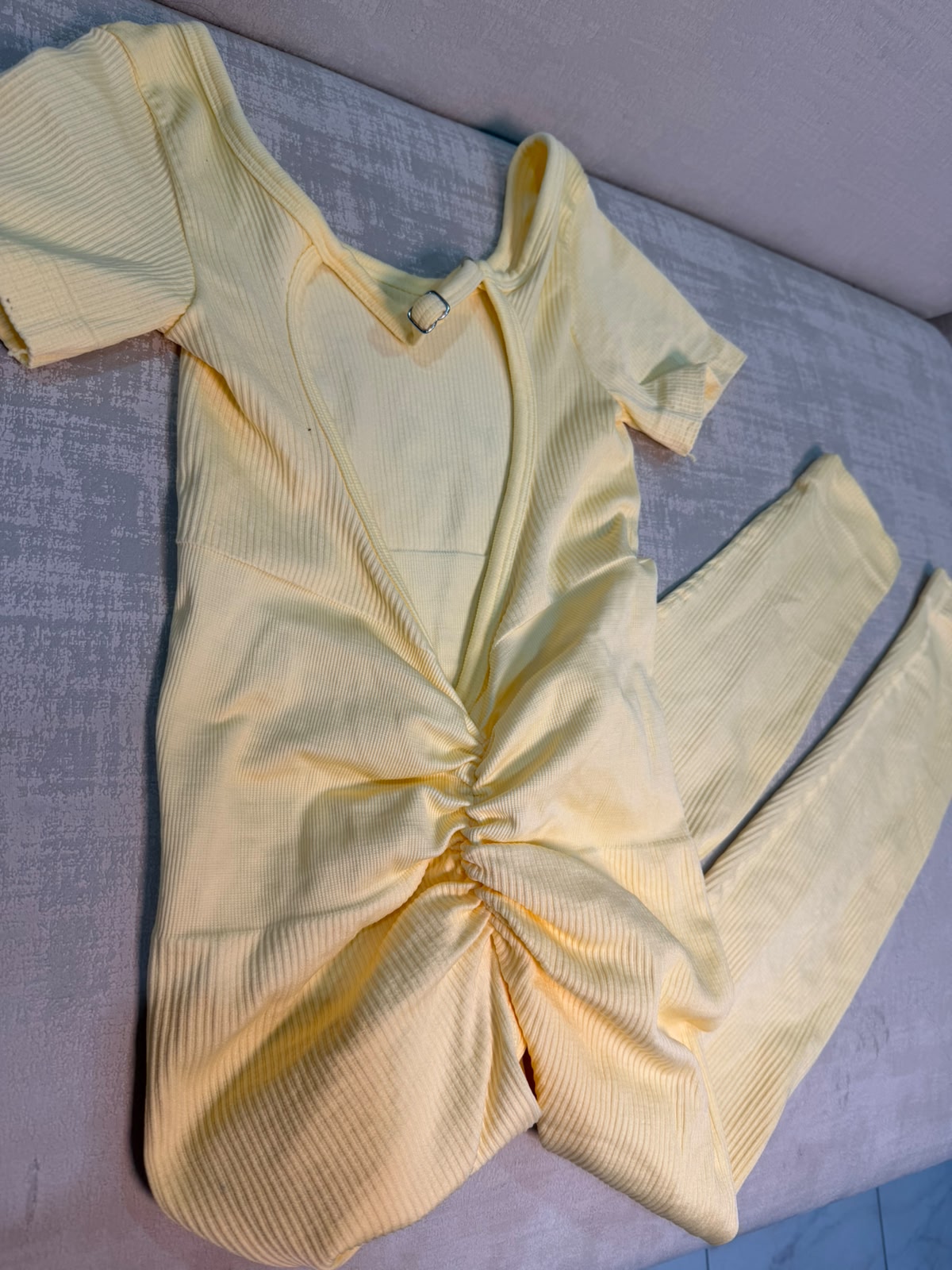 ENTERIZO DEPORTIVO LARGO CON REALCE PUSH UP – TALLA ÚNICA ✨