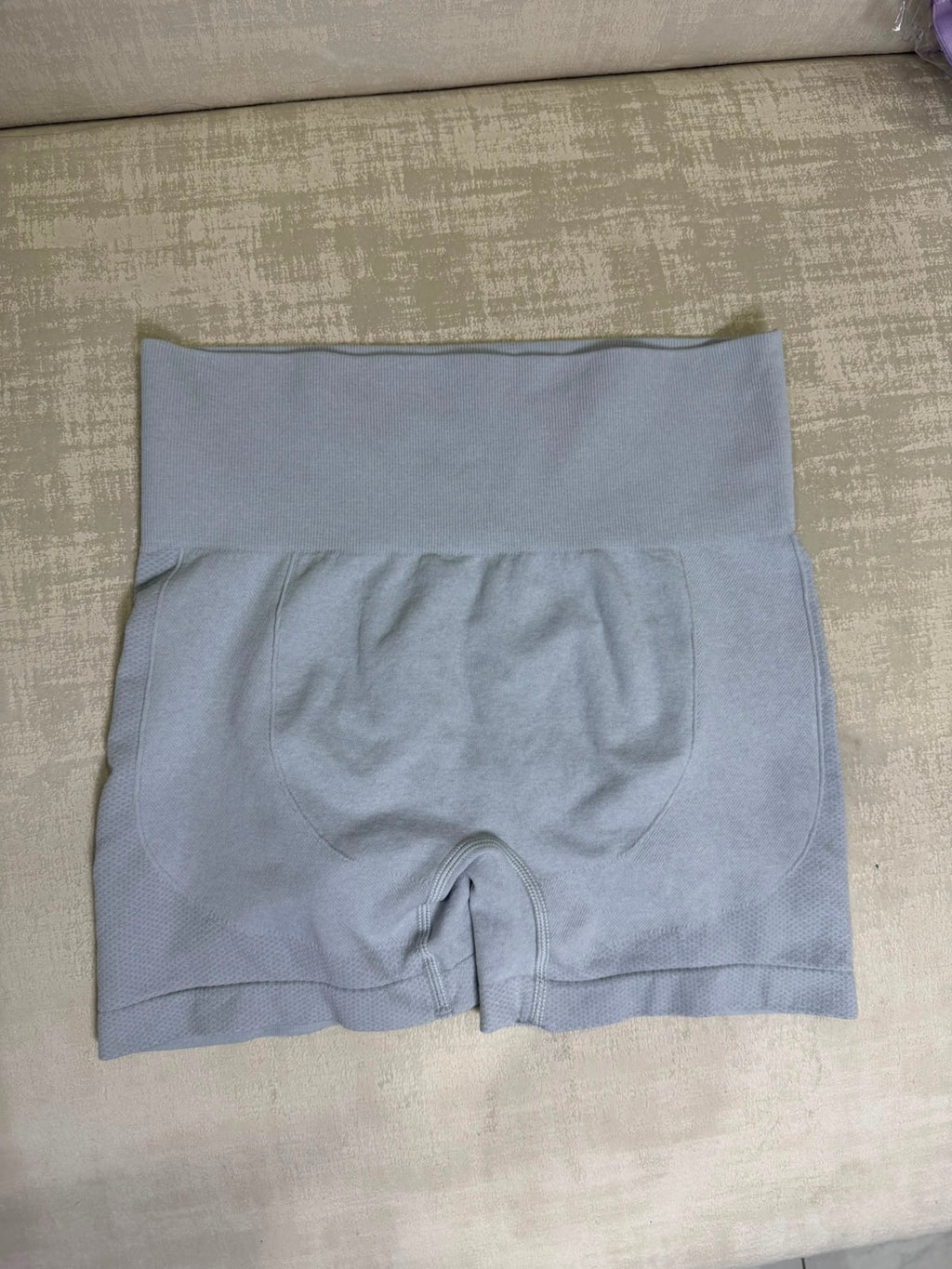SHORT CON PUSH UP